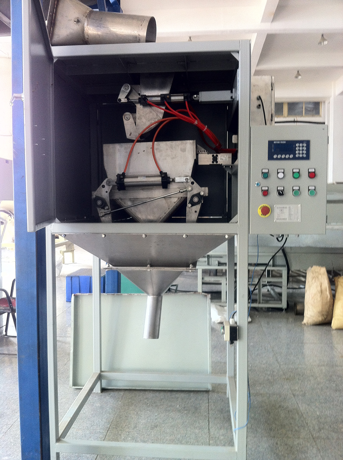 濟(jì)南敞口閥口多用包裝機(jī)DCT50-CF-FK